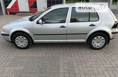 Хэтчбек Volkswagen Golf 2003 в Стрые