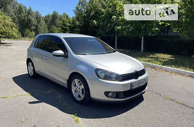 Хетчбек Volkswagen Golf 2009 в Києві