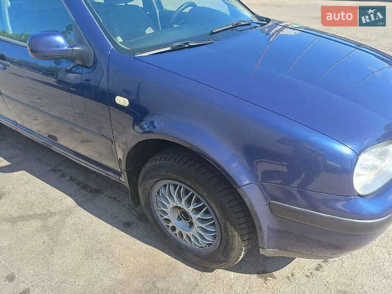 Хетчбек Volkswagen Golf 1999 в Кременчуці