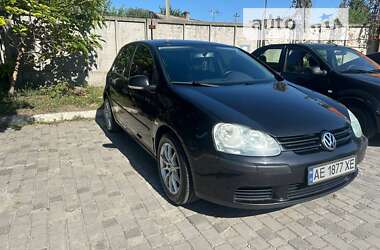 Хетчбек Volkswagen Golf 2005 в Дніпрі