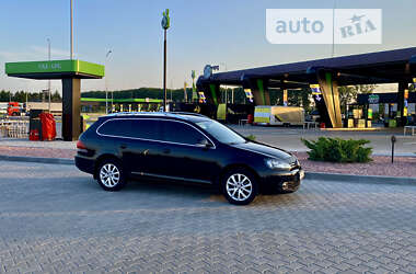 Универсал Volkswagen Golf 2012 в Житомире