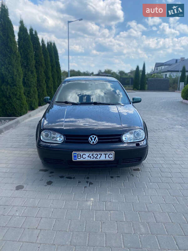 Хетчбек Volkswagen Golf 1998 в Старому Самборі