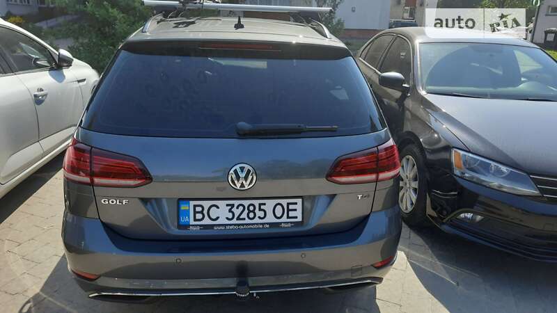 Универсал Volkswagen Golf 2017 в Львове