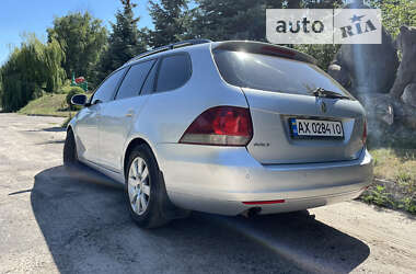 Універсал Volkswagen Golf 2010 в Краснограді