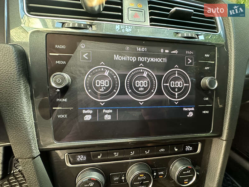 Универсал Volkswagen Golf 2018 в Хотине