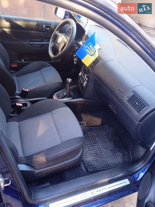 Универсал Volkswagen Golf 2003 в Львове