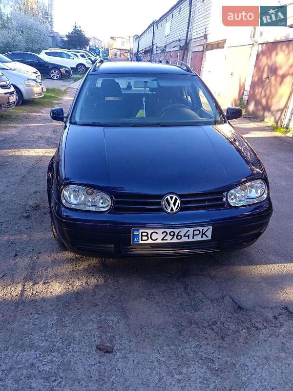 Volkswagen Golf 2003