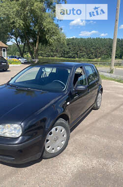 Хэтчбек Volkswagen Golf 2002 в Чернигове