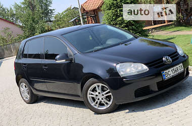 Хэтчбек Volkswagen Golf 2005 в Яворове