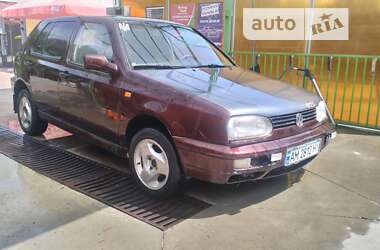 Хэтчбек Volkswagen Golf 1994 в Киеве