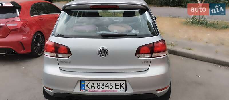 Хэтчбек Volkswagen Golf 2012 в Киеве