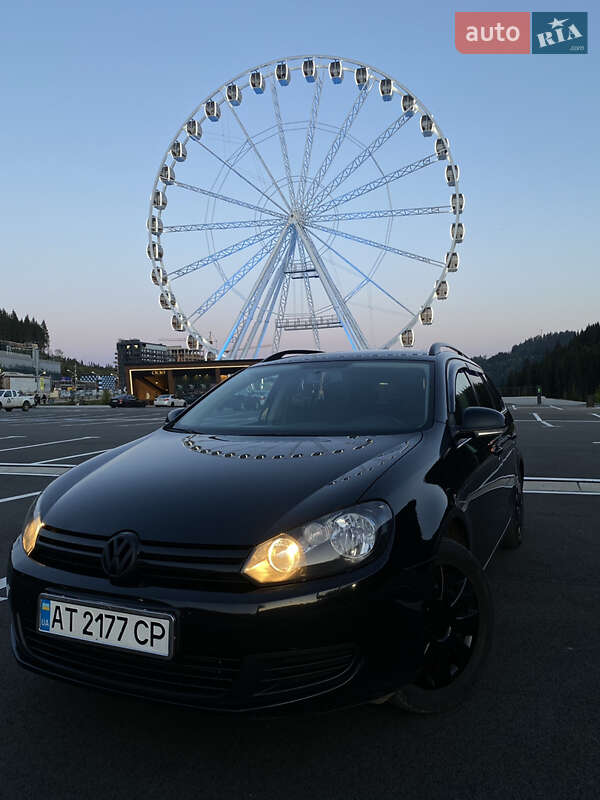 Універсал Volkswagen Golf 2011 в Івано-Франківську