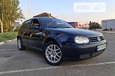 Хетчбек Volkswagen Golf 2000 в Запоріжжі