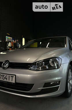 Хэтчбек Volkswagen Golf 2013 в Ладыжине