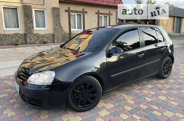 Хэтчбек Volkswagen Golf 2004 в Калуше