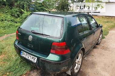 Хэтчбек Volkswagen Golf 2000 в Маяках