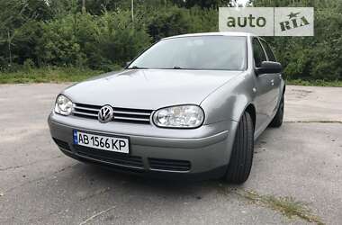 Хэтчбек Volkswagen Golf 2002 в Жмеринке