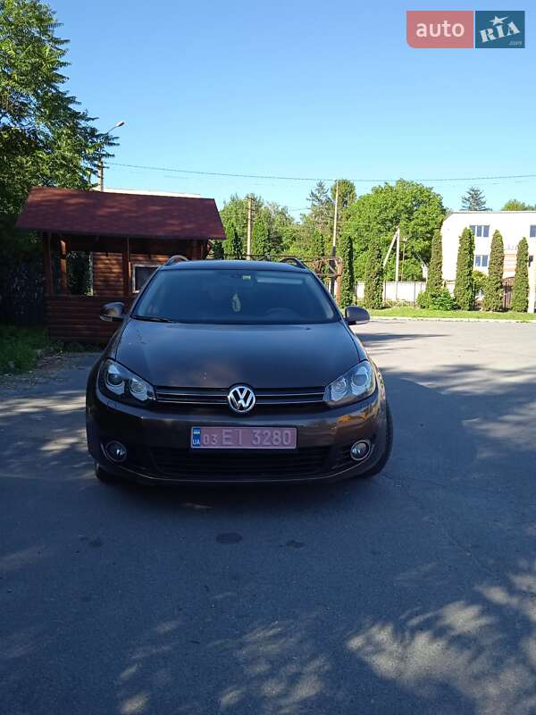 Универсал Volkswagen Golf 2011 в 