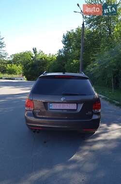 Универсал Volkswagen Golf 2011 в 