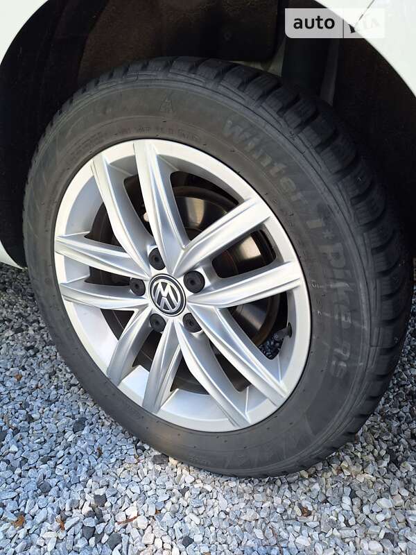 Хетчбек Volkswagen Golf 2018 в Києві