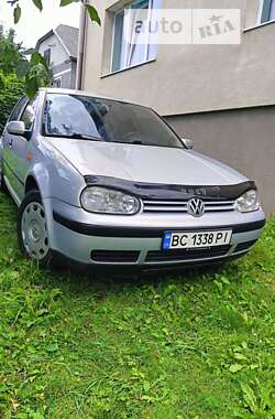 Хэтчбек Volkswagen Golf 1999 в Мостиске