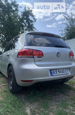 Хэтчбек Volkswagen Golf 2010 в Харькове