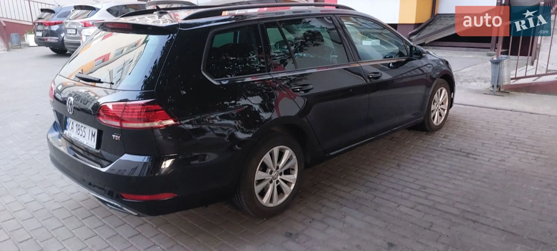 Volkswagen Golf 2017 VIN WVWZZZAUZHP750875 фото оголошення 6 з 50