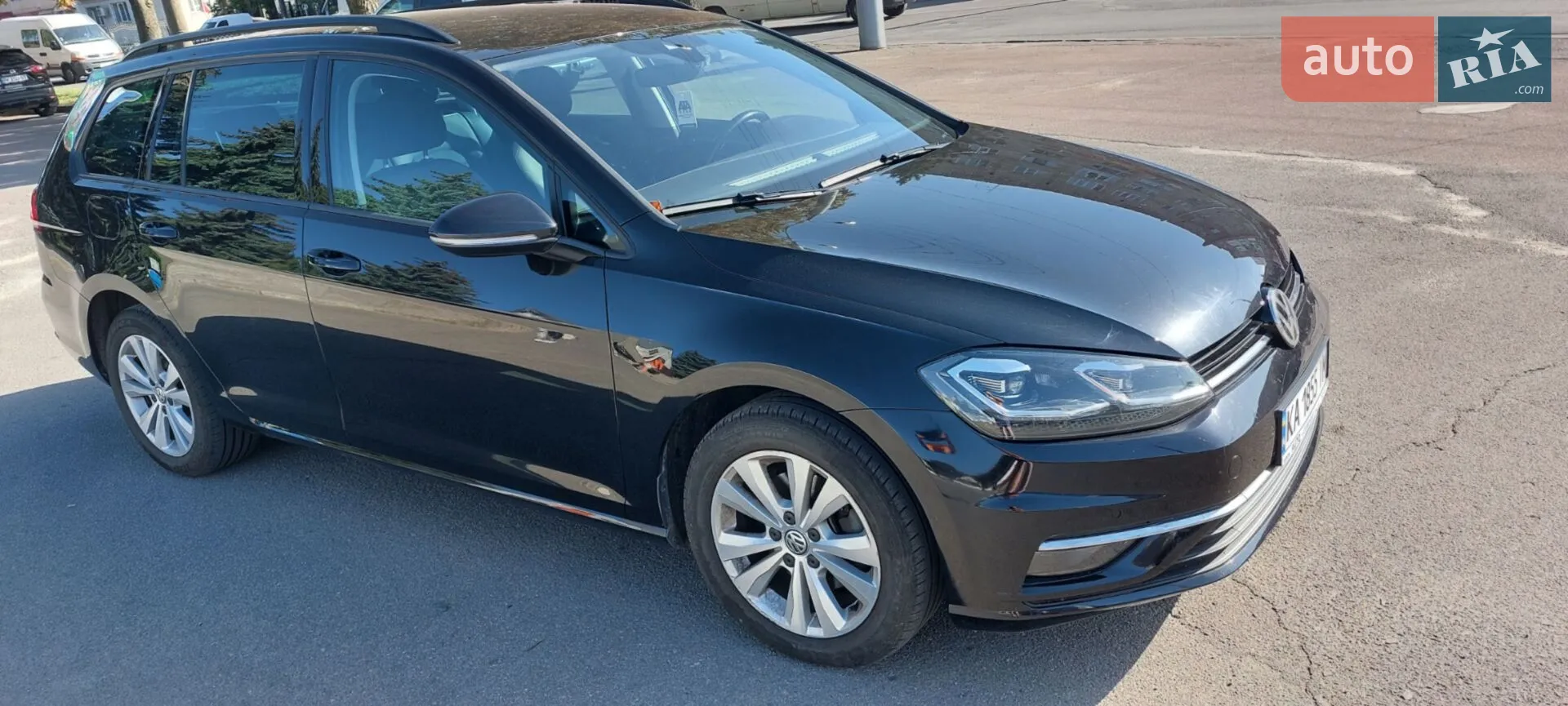 Volkswagen Golf 2017 VIN WVWZZZAUZHP750875 фото оголошення 19 з 50
