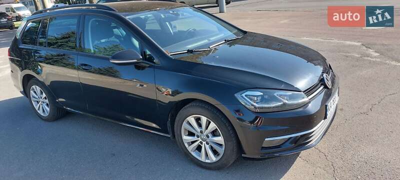 Универсал Volkswagen Golf 2017 в Киеве