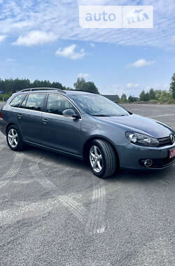 Універсал Volkswagen Golf 2010 в Сарнах