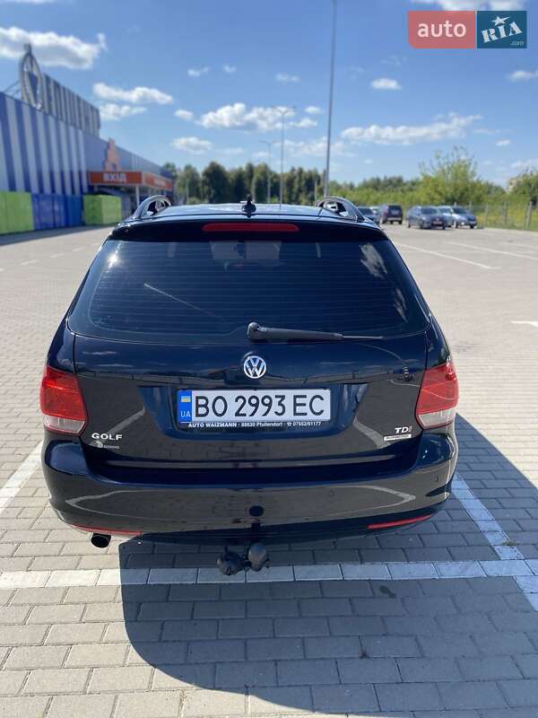 Универсал Volkswagen Golf 2010 в Бережанах