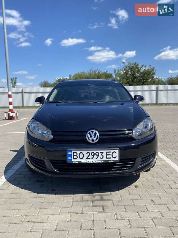 Универсал Volkswagen Golf 2010 в Бережанах
