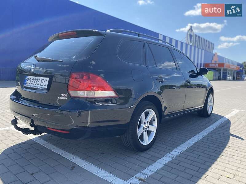 Универсал Volkswagen Golf 2010 в Бережанах