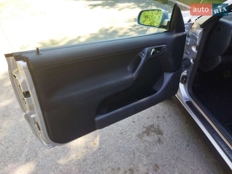 Кабриолет Volkswagen Golf 2001 в Тернополе