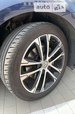 Универсал Volkswagen Golf 2015 в 