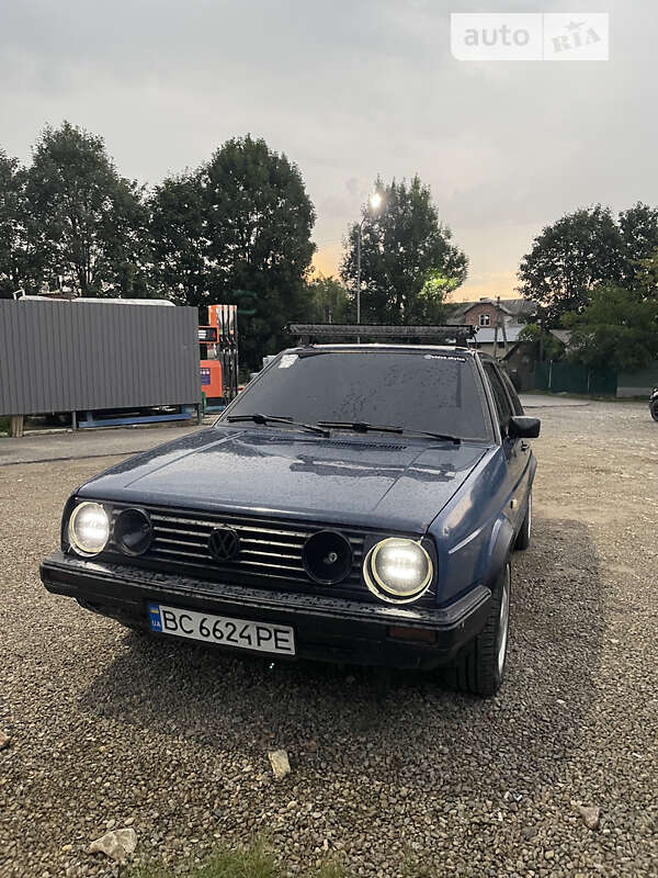 Хэтчбек Volkswagen Golf 1985 в 