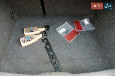 Хэтчбек Volkswagen Golf 2001 в 