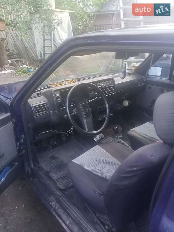 Хэтчбек Volkswagen Golf 1987 в Литине