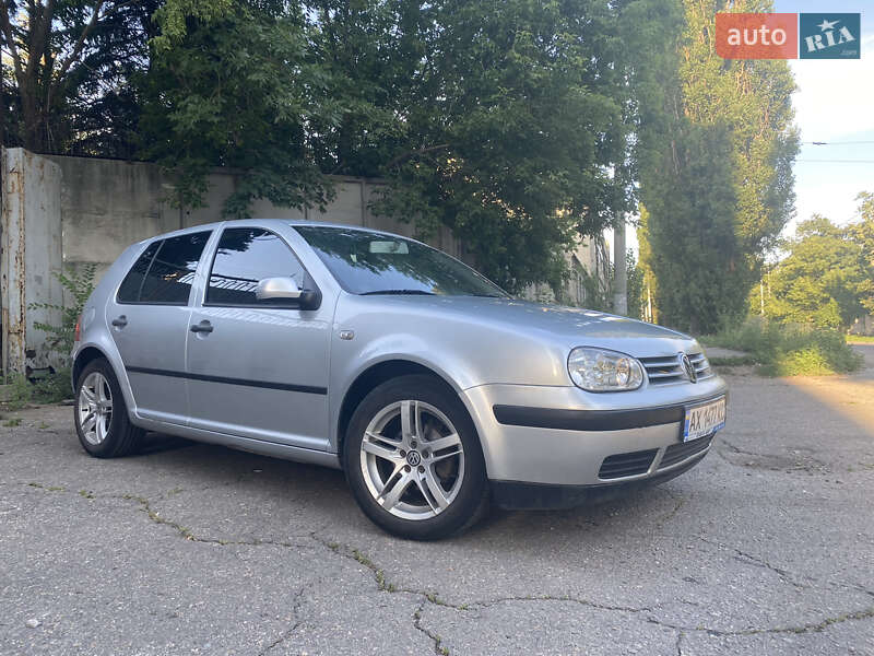 Volkswagen Golf 2002