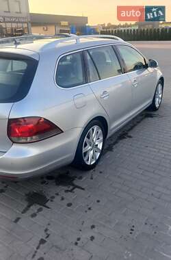 Универсал Volkswagen Golf 2011 в 