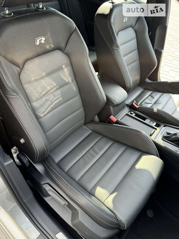 Хэтчбек Volkswagen Golf 2013 в Киеве