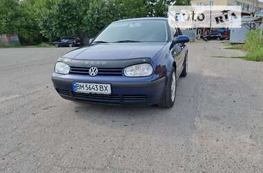 Хэтчбек Volkswagen Golf 2001 в Полтаве