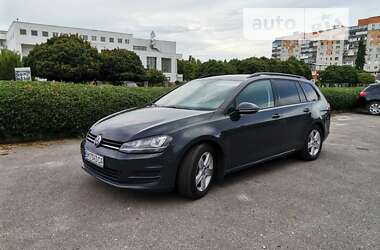 Універсал Volkswagen Golf 2014 в Сумах