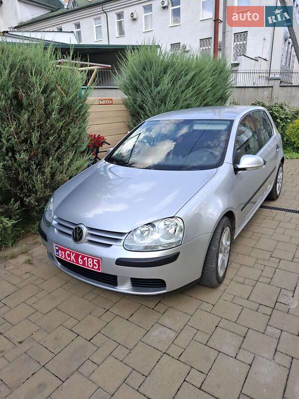 Volkswagen Golf 2005