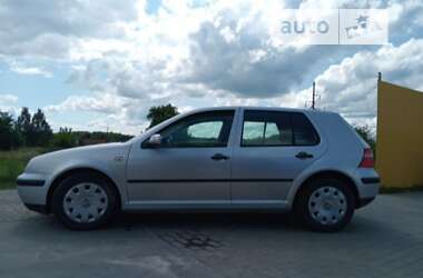 Хэтчбек Volkswagen Golf 2002 в Шепетовке