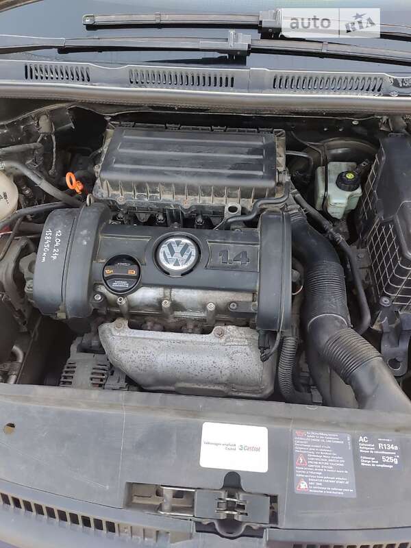 Хэтчбек Volkswagen Golf 2006 в Львове