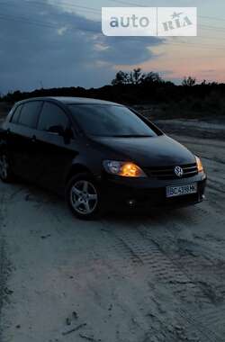 Хэтчбек Volkswagen Golf 2006 в Львове