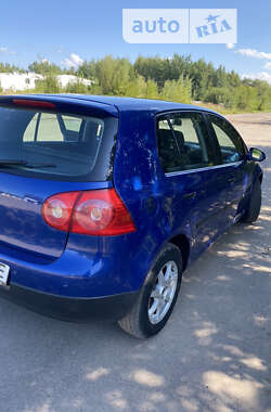 Хетчбек Volkswagen Golf 2004 в Дрогобичі