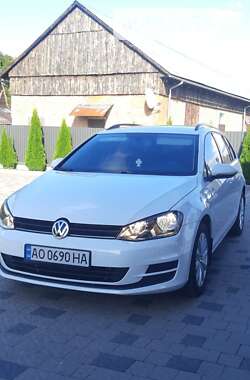 Універсал Volkswagen Golf 2014 в Воловцю