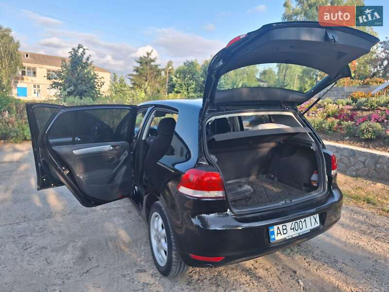 Хетчбек Volkswagen Golf 2009 в Тульчині